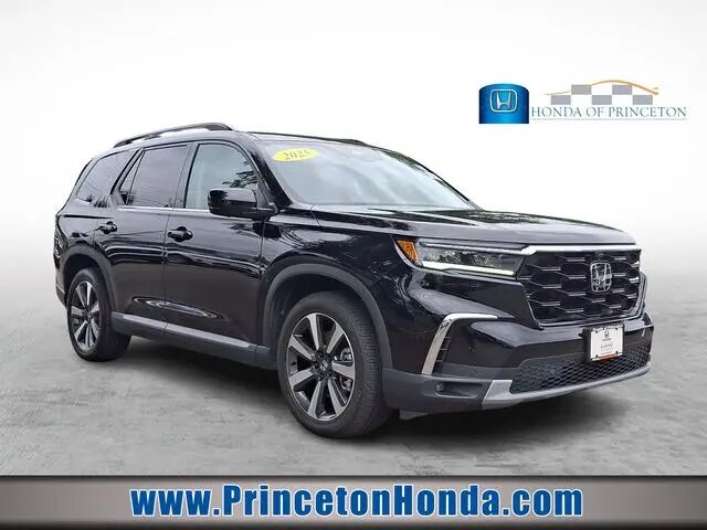 2025 Honda Pilot Elite — photo 1 of 13
