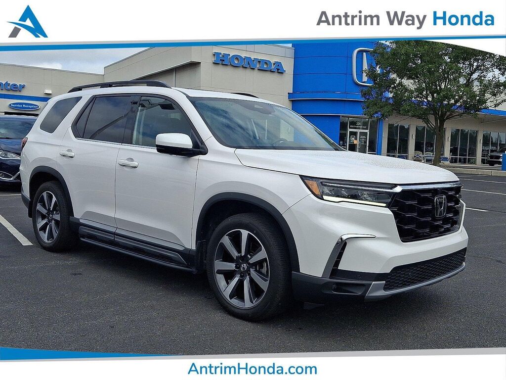 2023 Honda Pilot Elite — photo 1 of 13