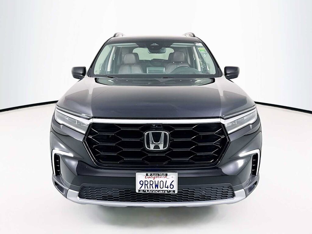 2025 Honda Pilot AWD Elite — photo 1 of 7