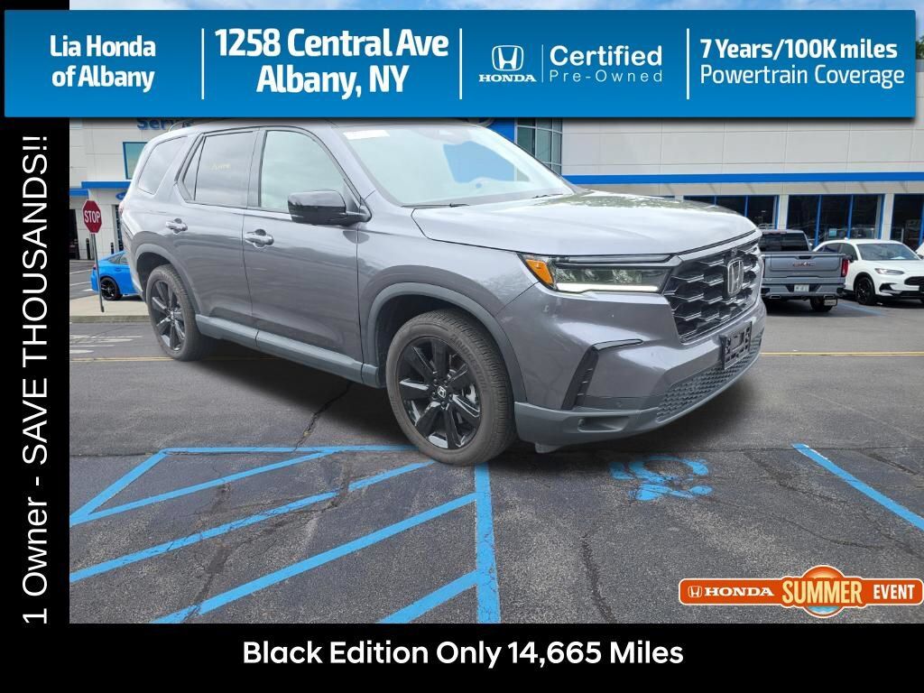 2025 Honda Pilot AWD Black Edition — photo 1 of 7