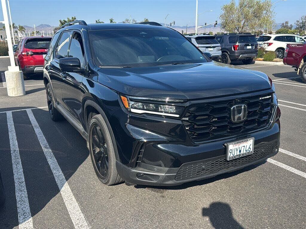 2025 Honda Pilot Black Edition — photo 1 of 1