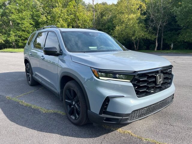 2025 Honda Pilot AWD Black Edition