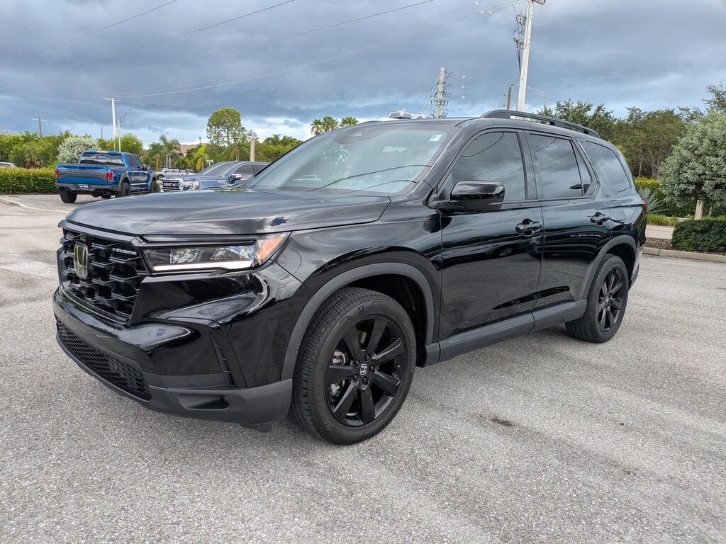 2025 Honda Pilot Black Edition — photo 1 of 13