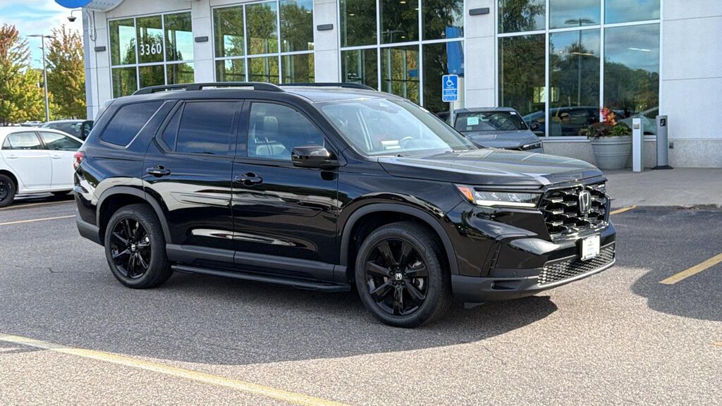 2025 Honda Pilot Black Edition — photo 1 of 13