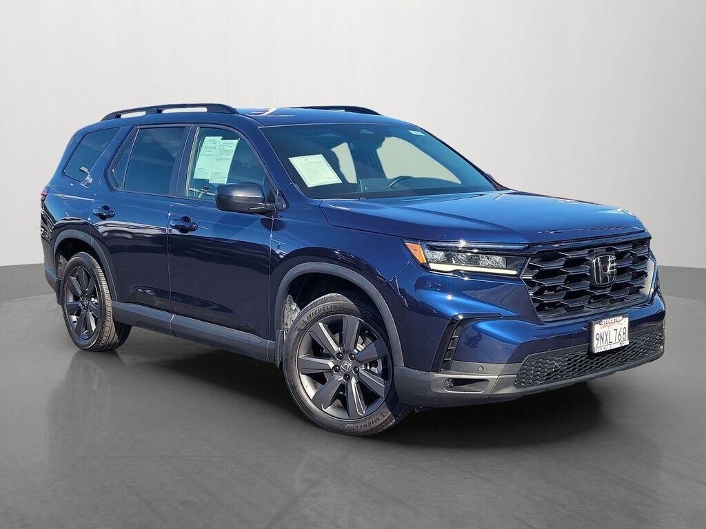 2025 Honda Pilot Sport — photo 1 of 1