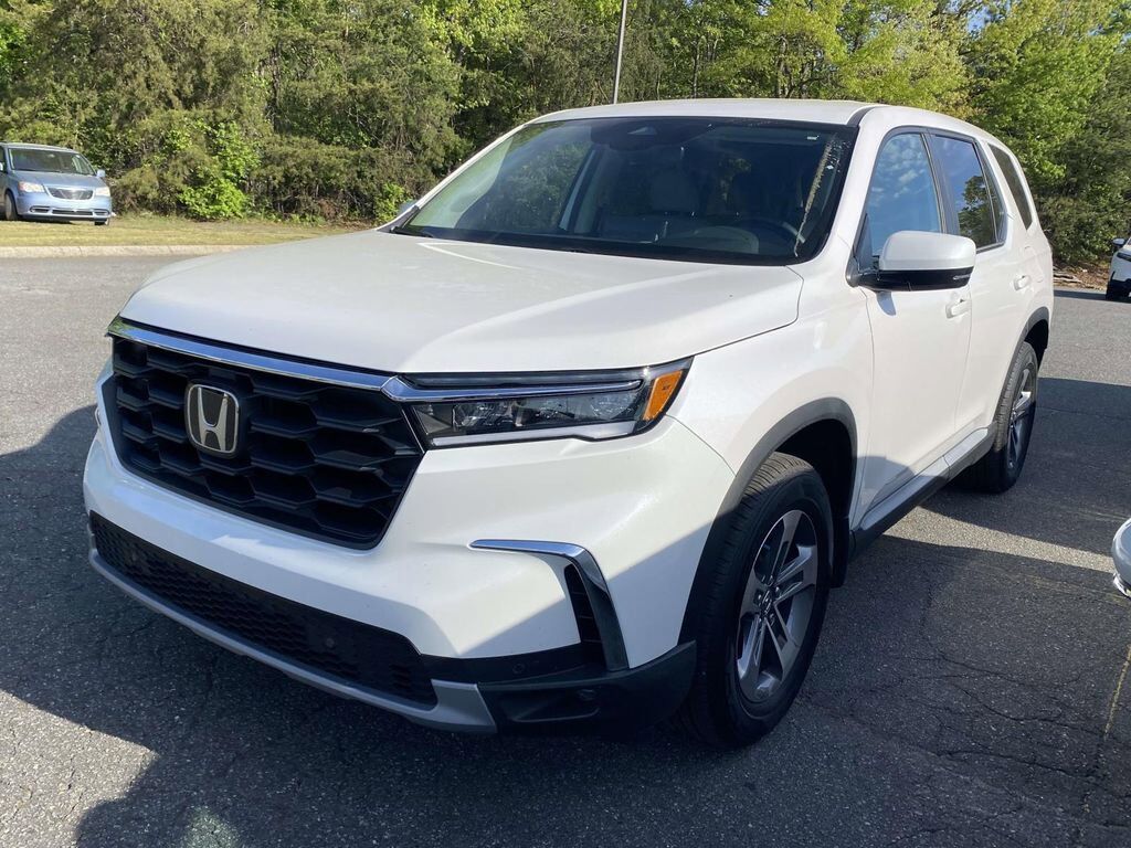 2025 Honda Pilot 2WD EX-L — photo 1 of 7
