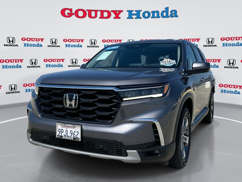 2025 Honda Pilot 2WD EX-L — photo 1 of 7