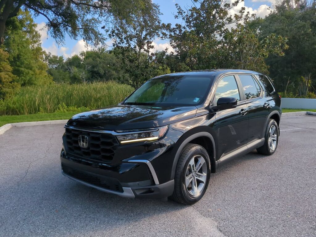 2024 Honda Pilot 2WD EX-L 7P — photo 1 of 7