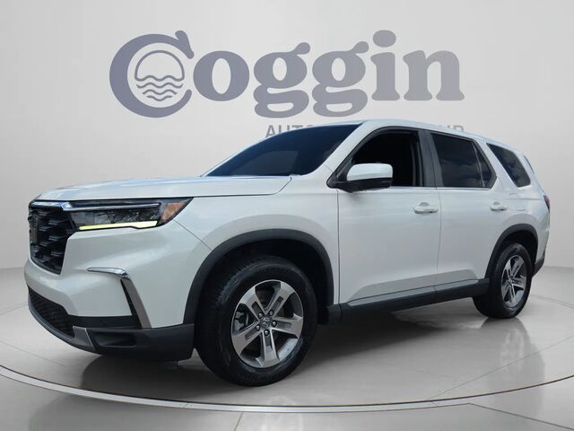 2024 Honda Pilot EX-L w/Rear Captain's Chairs