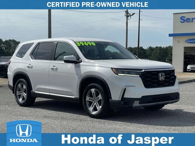 2024 Honda Pilot EX-L w/Rear Captain's Chairs