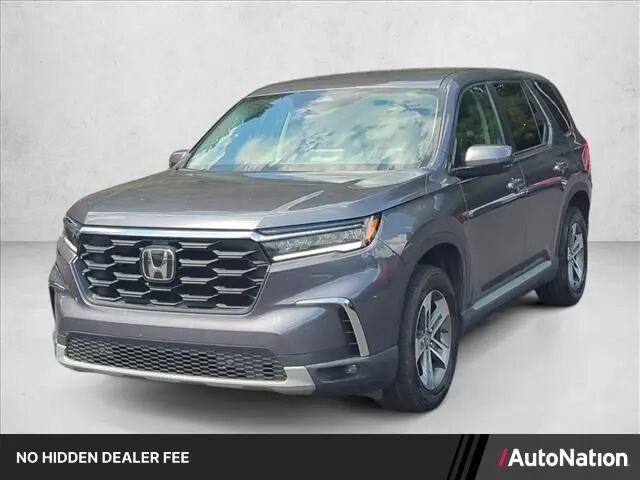2024 Honda Pilot EX-L w/Rear Captain's Chairs