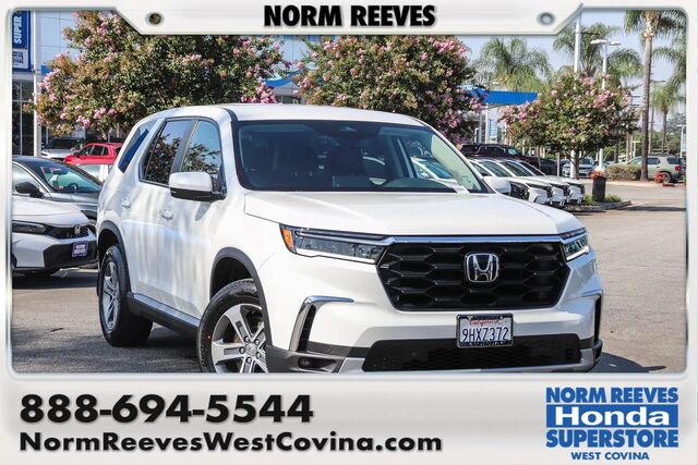 2023 Honda Pilot EX-L w/Rear Captain's Chairs