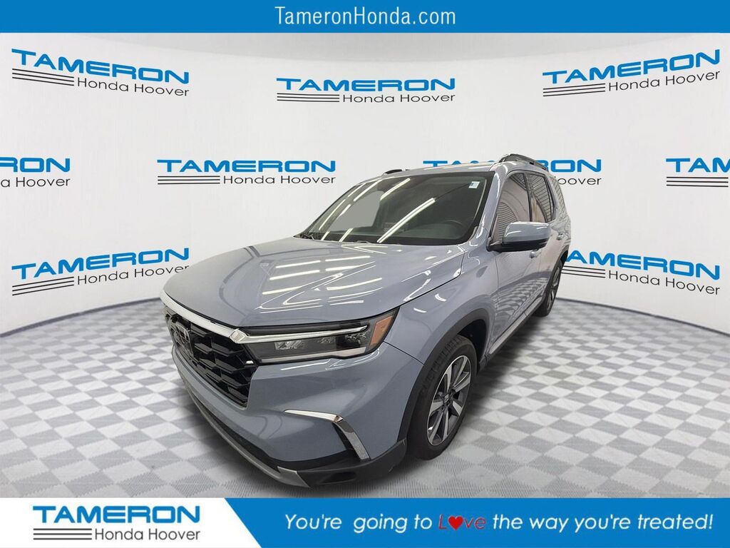 2023 Honda Pilot 2WD TRG — photo 1 of 7