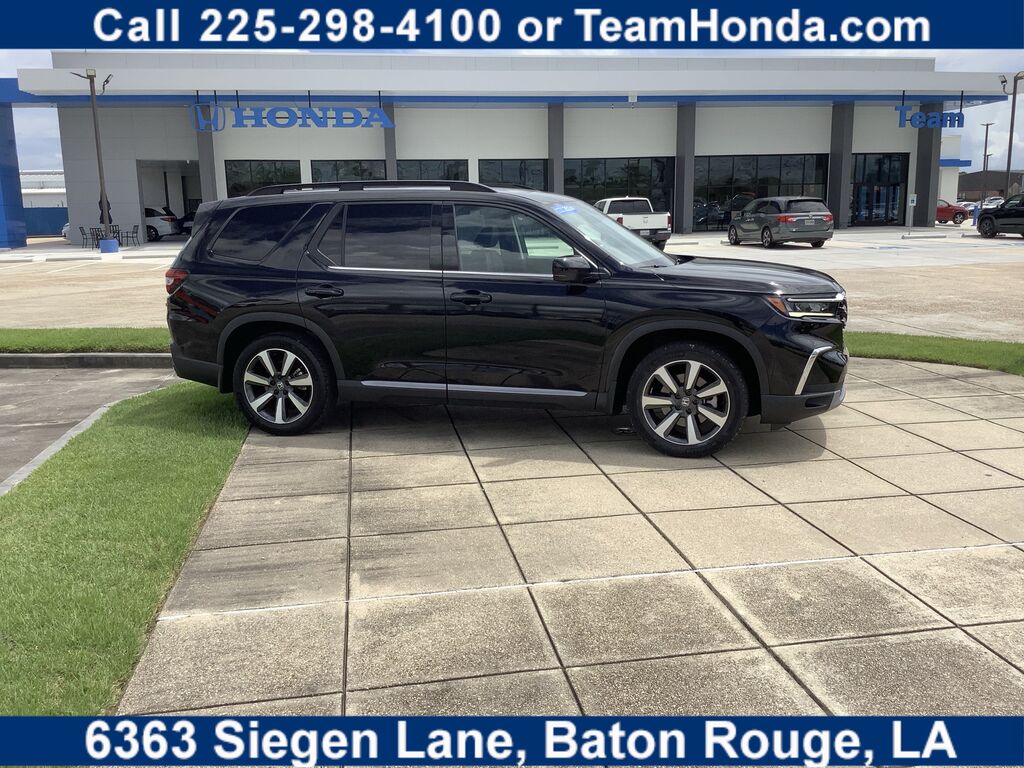 2024 Honda Pilot 2WD TRG — photo 1 of 7