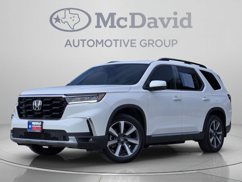 2025 Honda Pilot 2WD Touring — photo 1 of 7