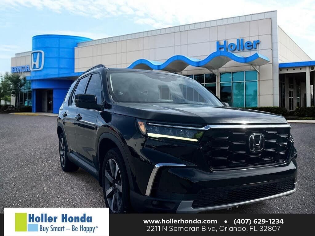2024 Honda Pilot Touring — photo 1 of 1