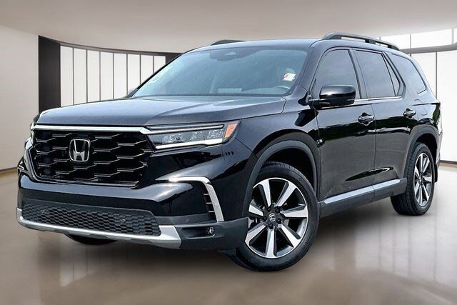 2025 Honda Pilot 2WD Touring