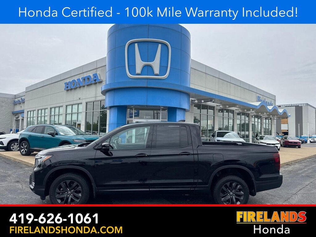 2023 Honda Ridgeline Sport — photo 1 of 13