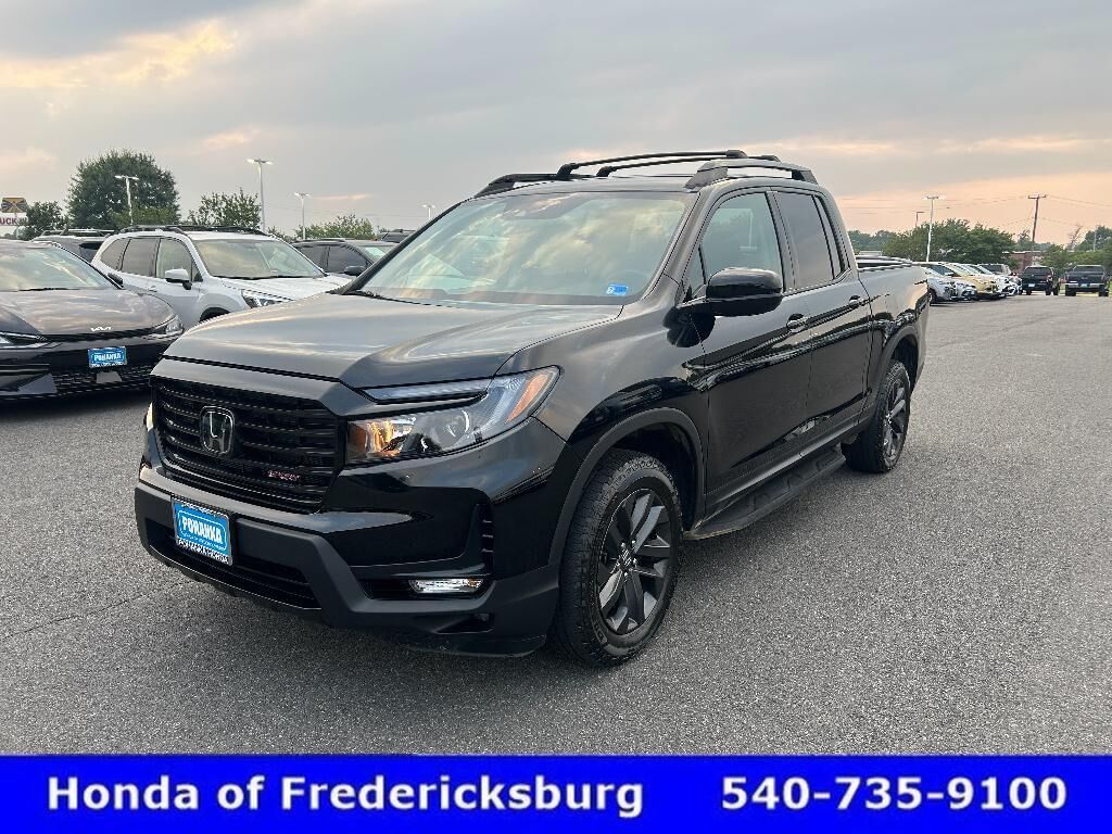 2023 Honda Ridgeline Sport — photo 1 of 13