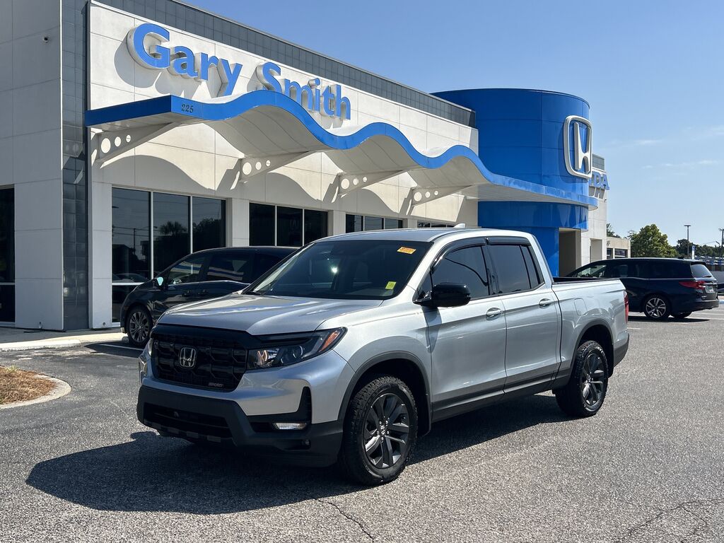 2025 Honda Ridgeline AWD SPORT — photo 1 of 7