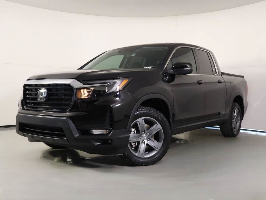2023 Honda Ridgeline AWD RTL — photo 1 of 7