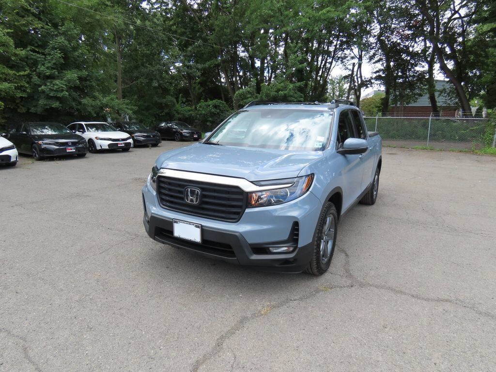 2023 Honda Ridgeline AWD RTL — photo 1 of 7