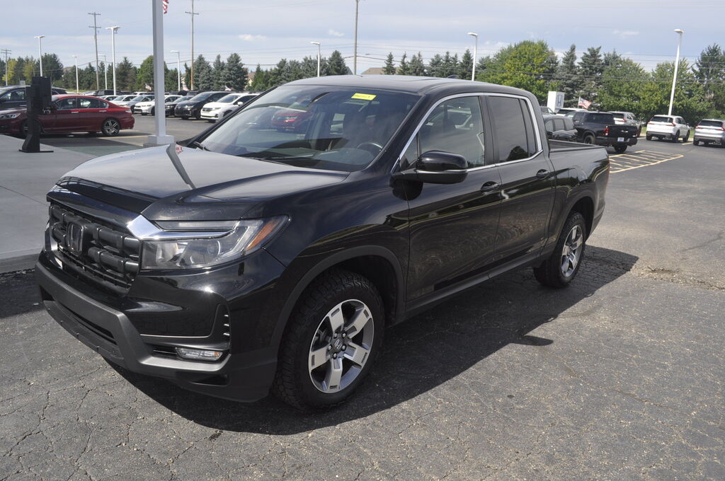 2024 Honda Ridgeline AWD RTL — photo 1 of 7