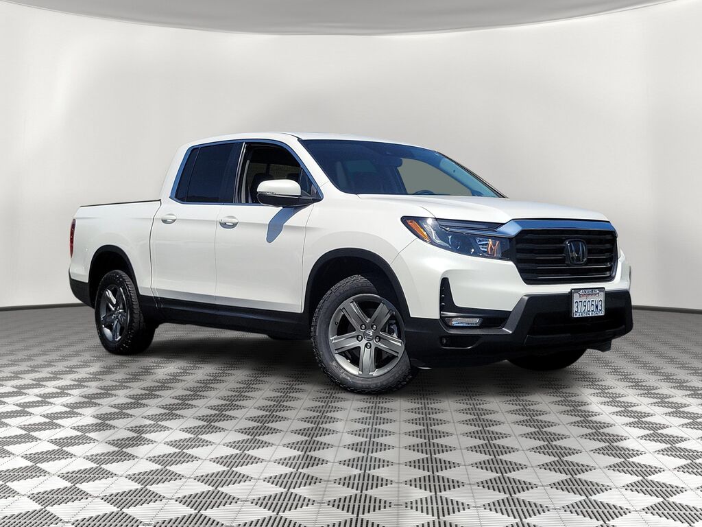 2023 Honda Ridgeline RTL — photo 1 of 13