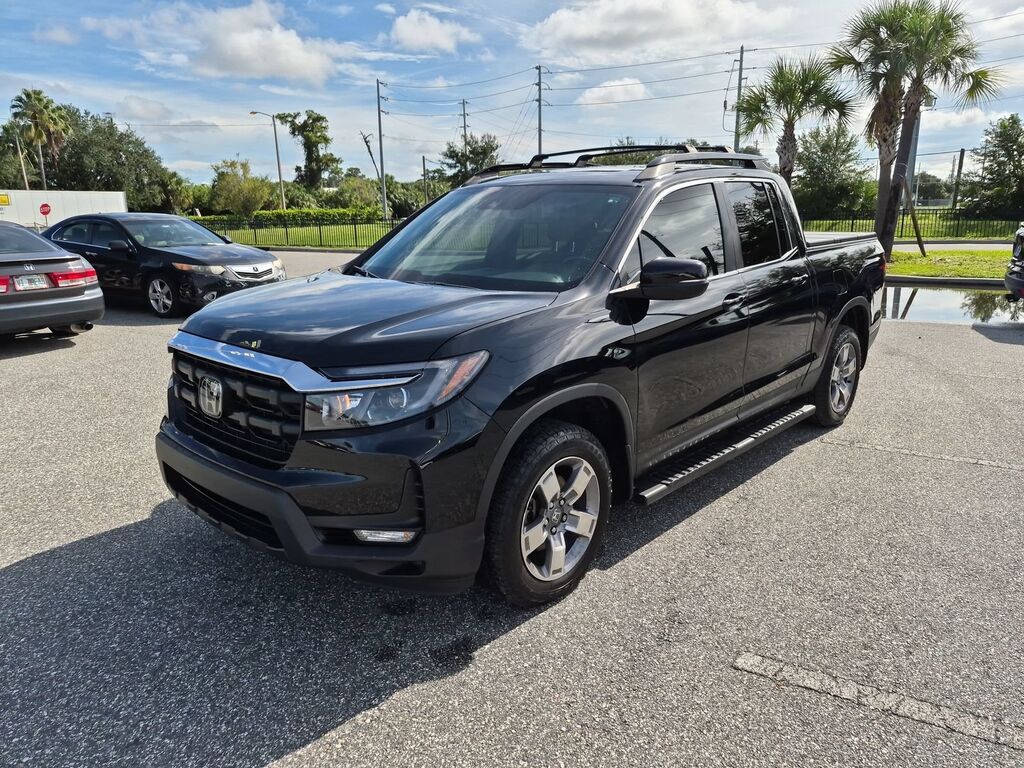 2025 Honda Ridgeline AWD RTL — photo 1 of 7