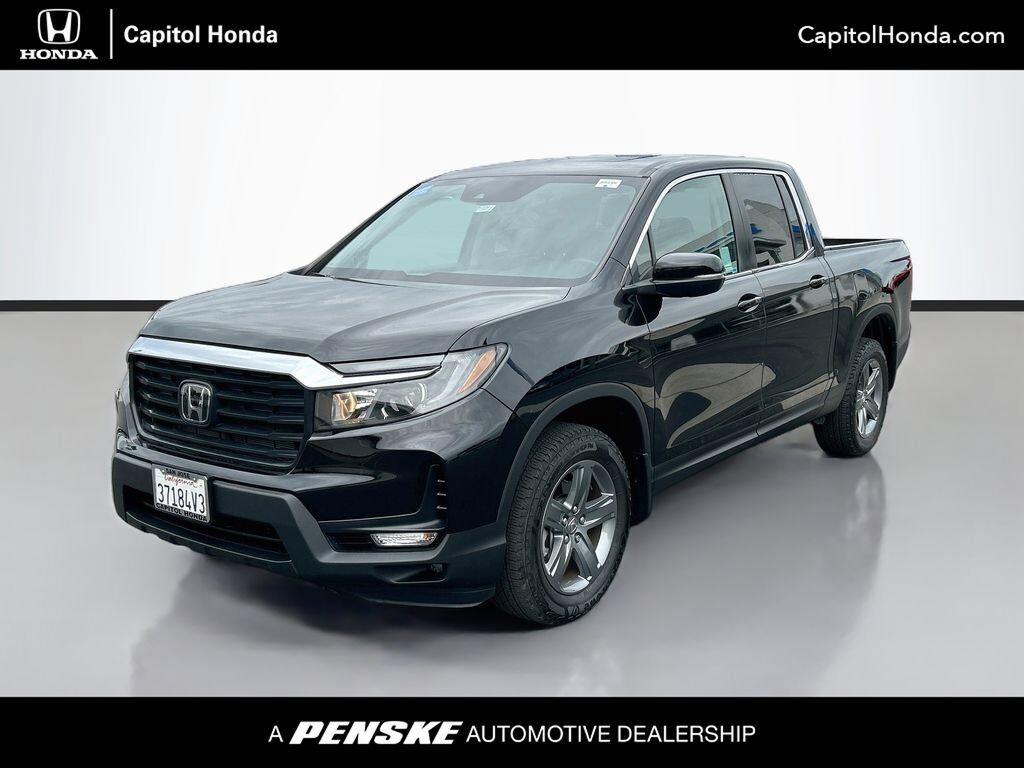 2023 Honda Ridgeline AWD RTL — photo 1 of 7