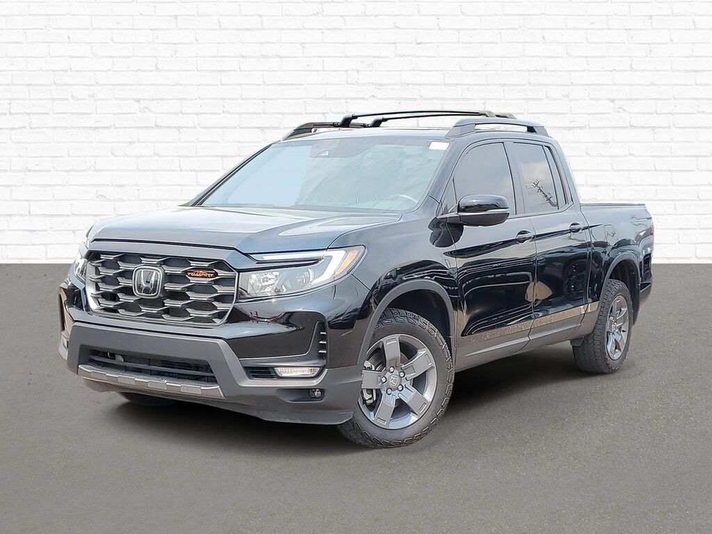 2025 Honda Ridgeline TrailSport — photo 1 of 13