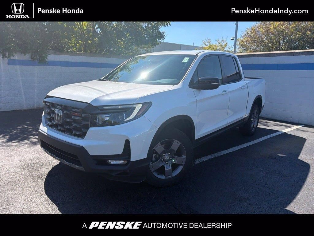 2025 Honda Ridgeline TrailSport — photo 1 of 13