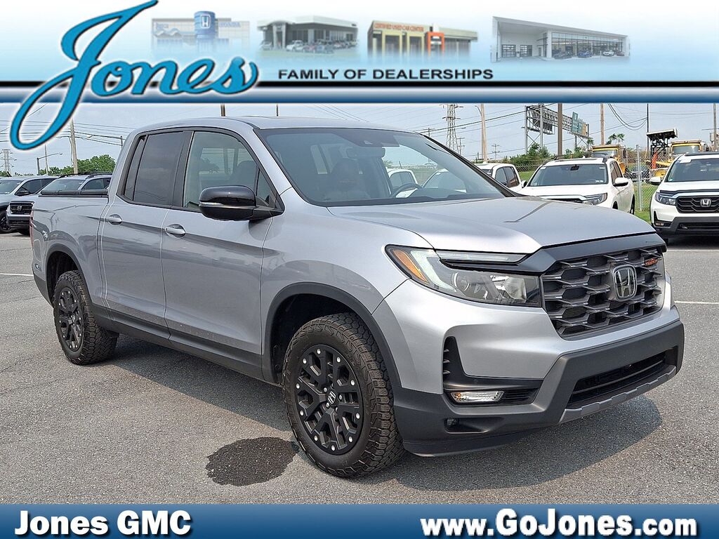 2024 Honda Ridgeline AWD TRAILSPORT — photo 1 of 4
