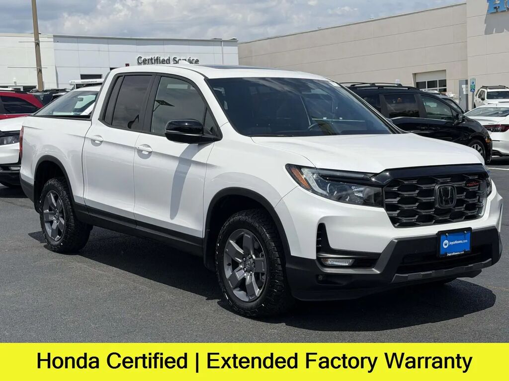 2025 Honda Ridgeline TrailSport — photo 1 of 13