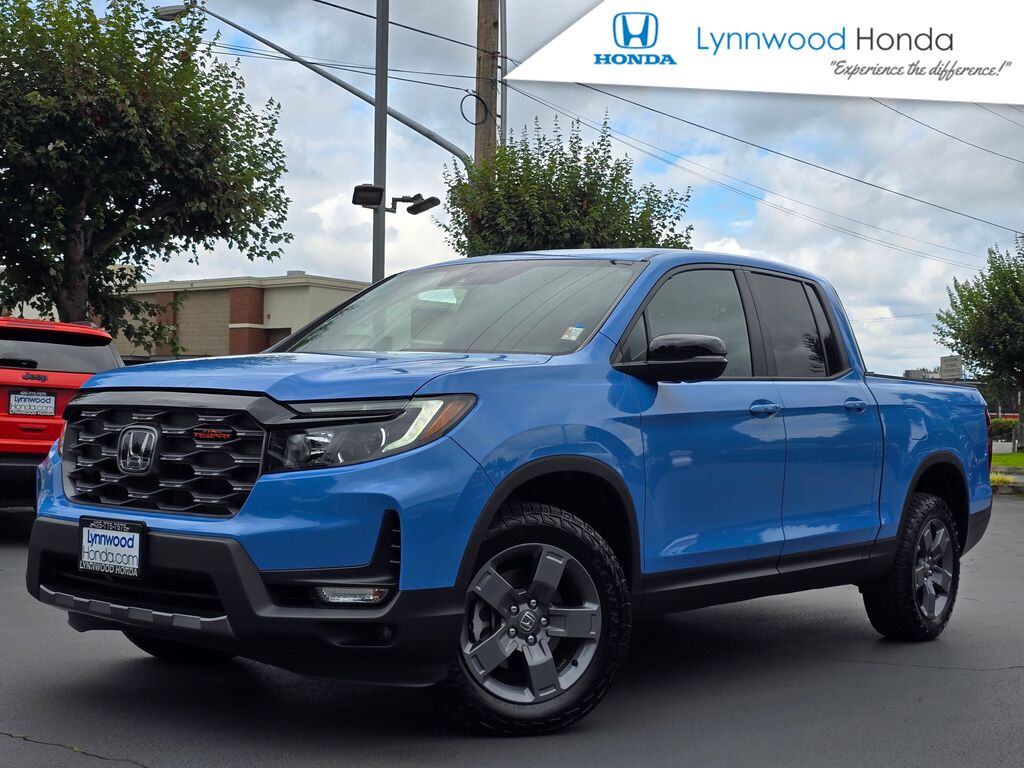 2025 Honda Ridgeline AWD TRAILSPORT — photo 1 of 7