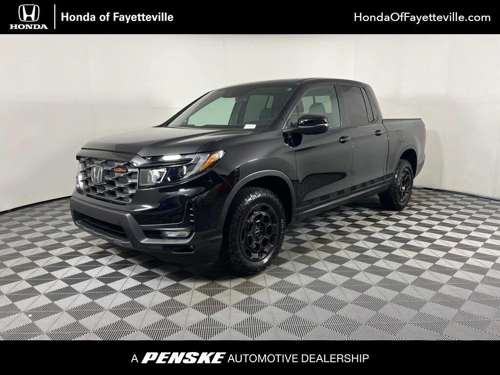 2025 Honda Ridgeline TrailSport+ — photo 1 of 13
