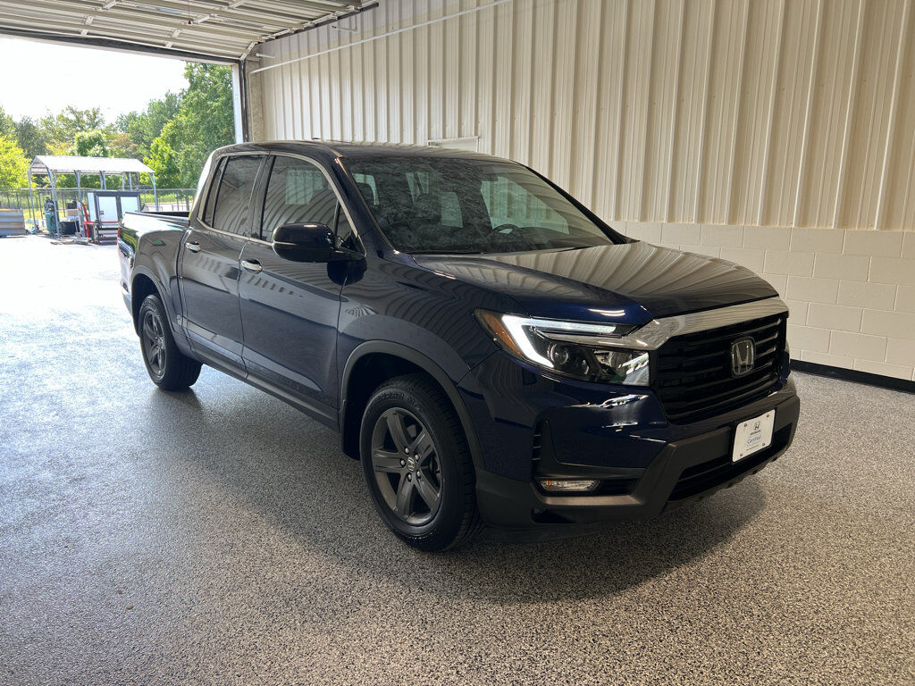 2023 Honda Ridgeline AWD RTL-E — photo 1 of 7
