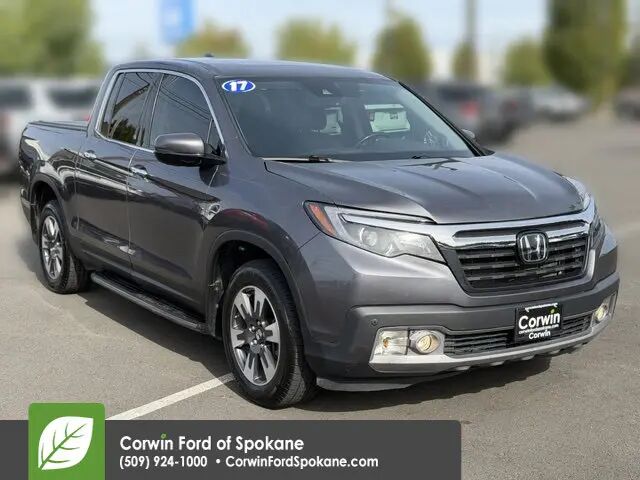 2017 Honda Ridgeline RTL-E — photo 1 of 13