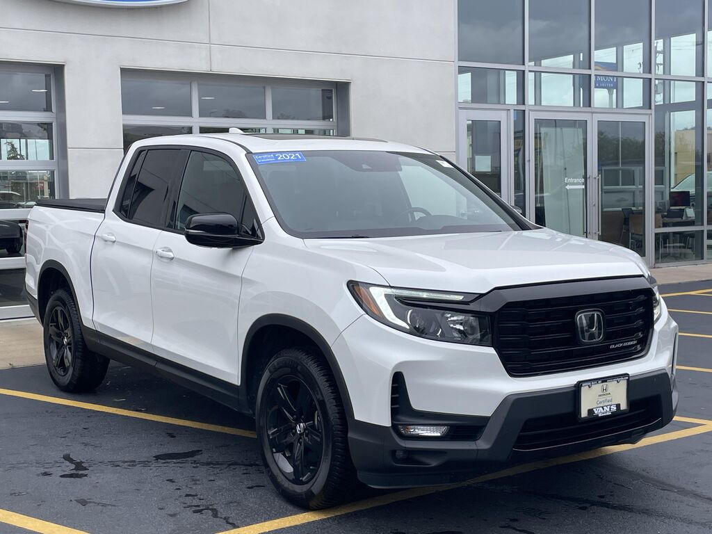 2021 Honda Ridgeline Black Edition — photo 1 of 13