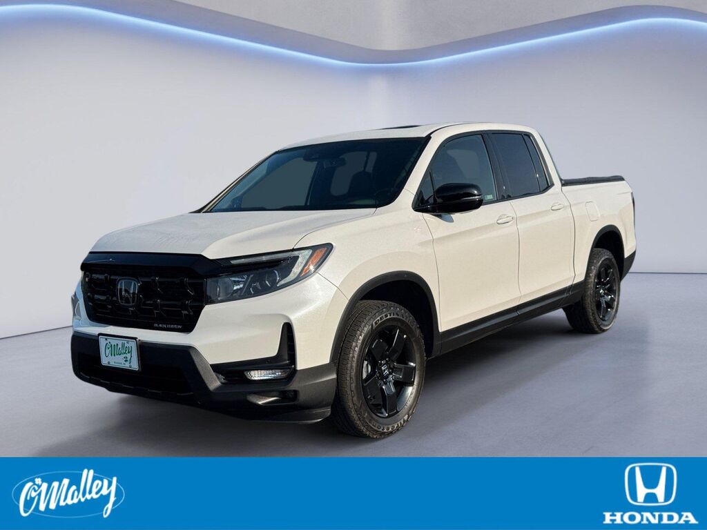 2024 Honda Ridgeline Black Edition — photo 1 of 13