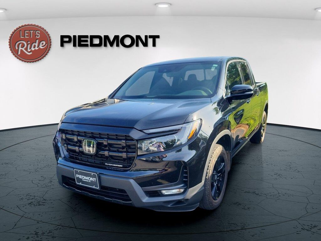 2024 Honda Ridgeline Black Edition — photo 1 of 13