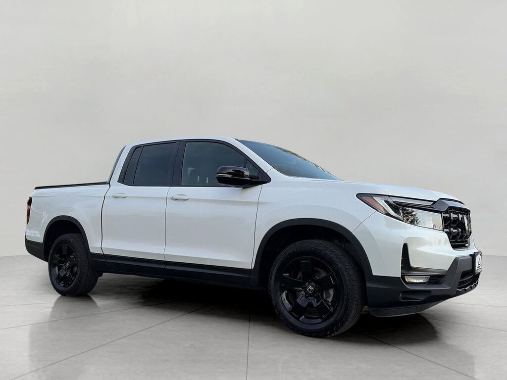 2025 Honda Ridgeline AWD BLACK EDITION — photo 1 of 7