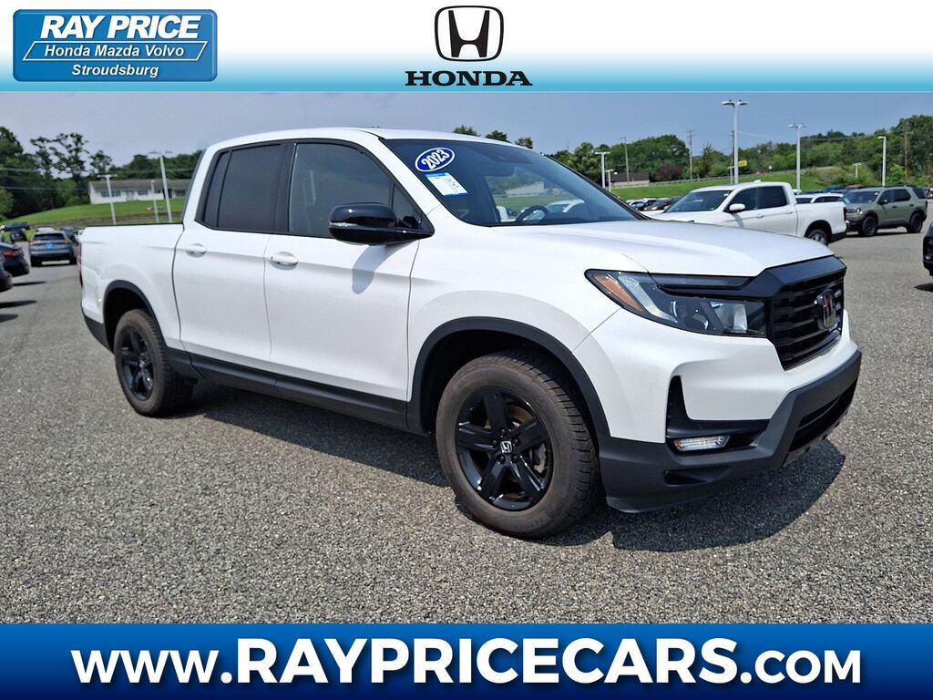 2023 Honda Ridgeline Black Edition — photo 1 of 13