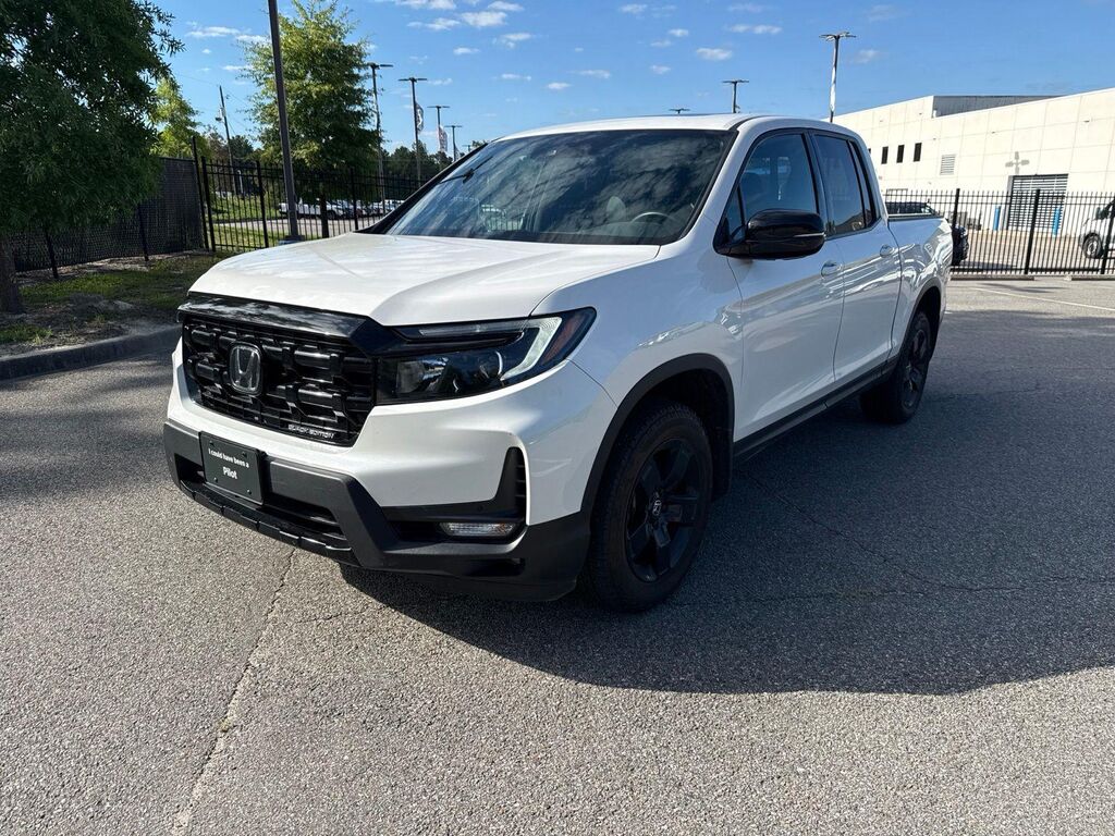 2024 Honda Ridgeline Black Edition — photo 1 of 13