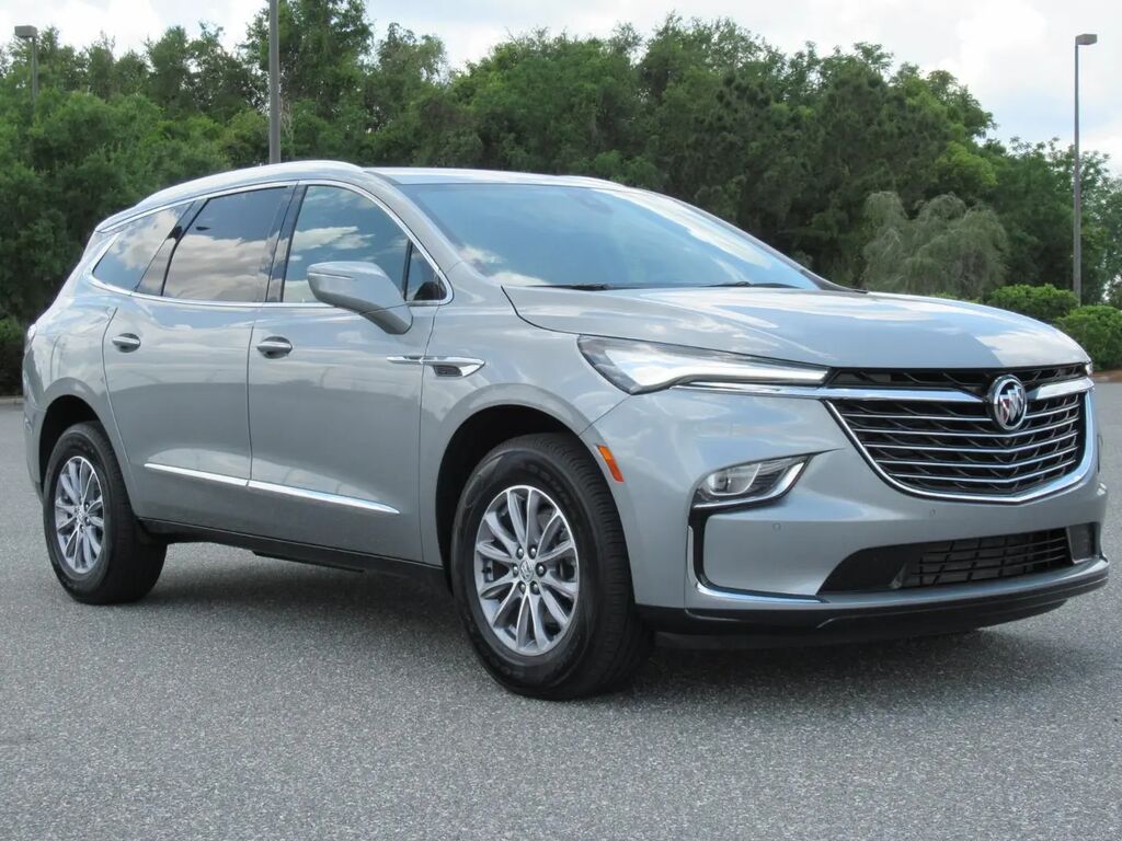 2024 Buick Enclave Essence