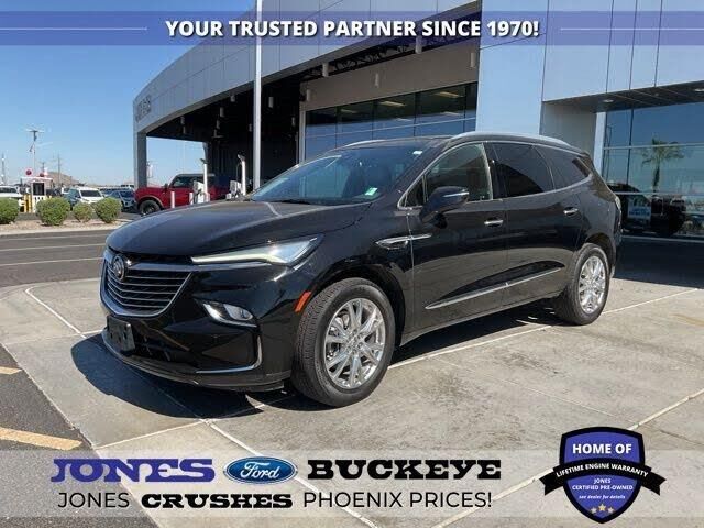 2023 Buick Enclave Essence