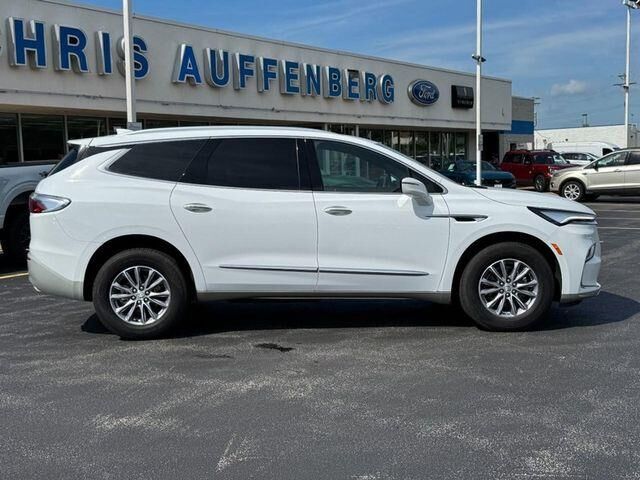 2024 Buick Enclave Essence
