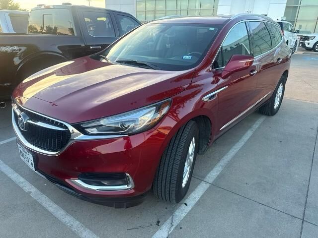 2019 Buick Enclave Essence — photo 1 of 7