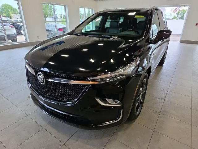 2022 Buick Enclave Essence