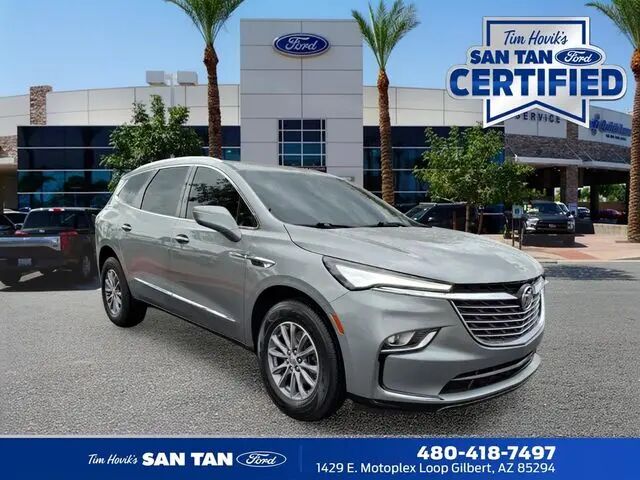 2024 Buick Enclave Essence — photo 1 of 13